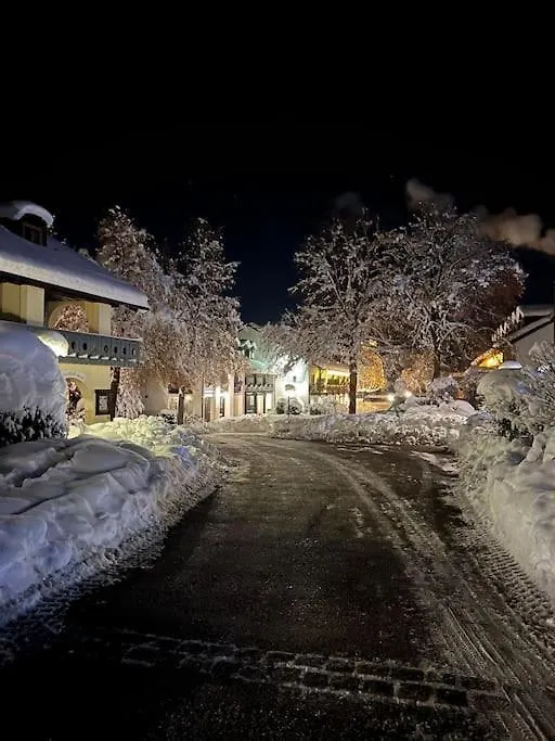 Wundervolle Ferienwohnung Mit Bademantelzugang Zur Therme Bad Griesbach  Germany